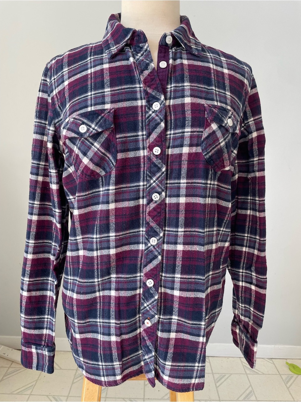 Weatherproof Men's Navy and Burgundy Plaid flannel button up Shirt Jacket - Picture 3 of 9